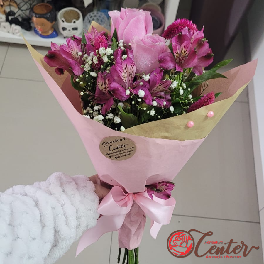 Buquê de Rosas e astromelias