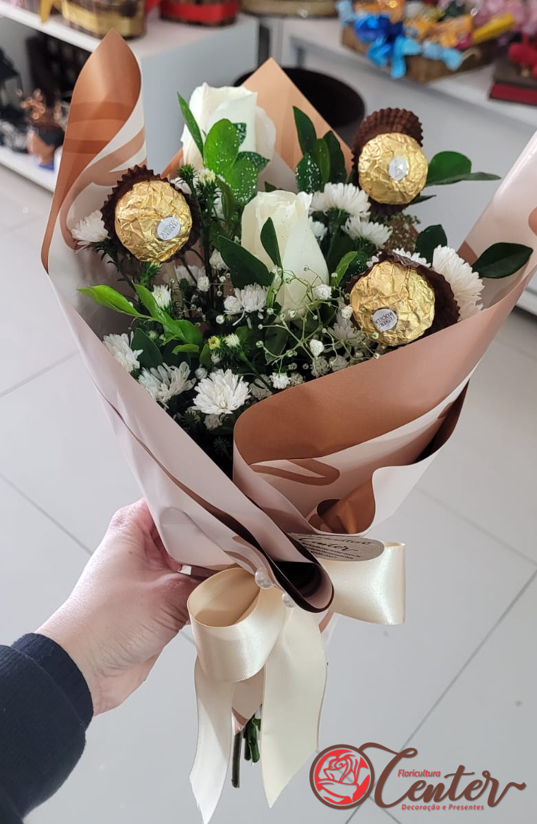 Buque de Rosas Brancas